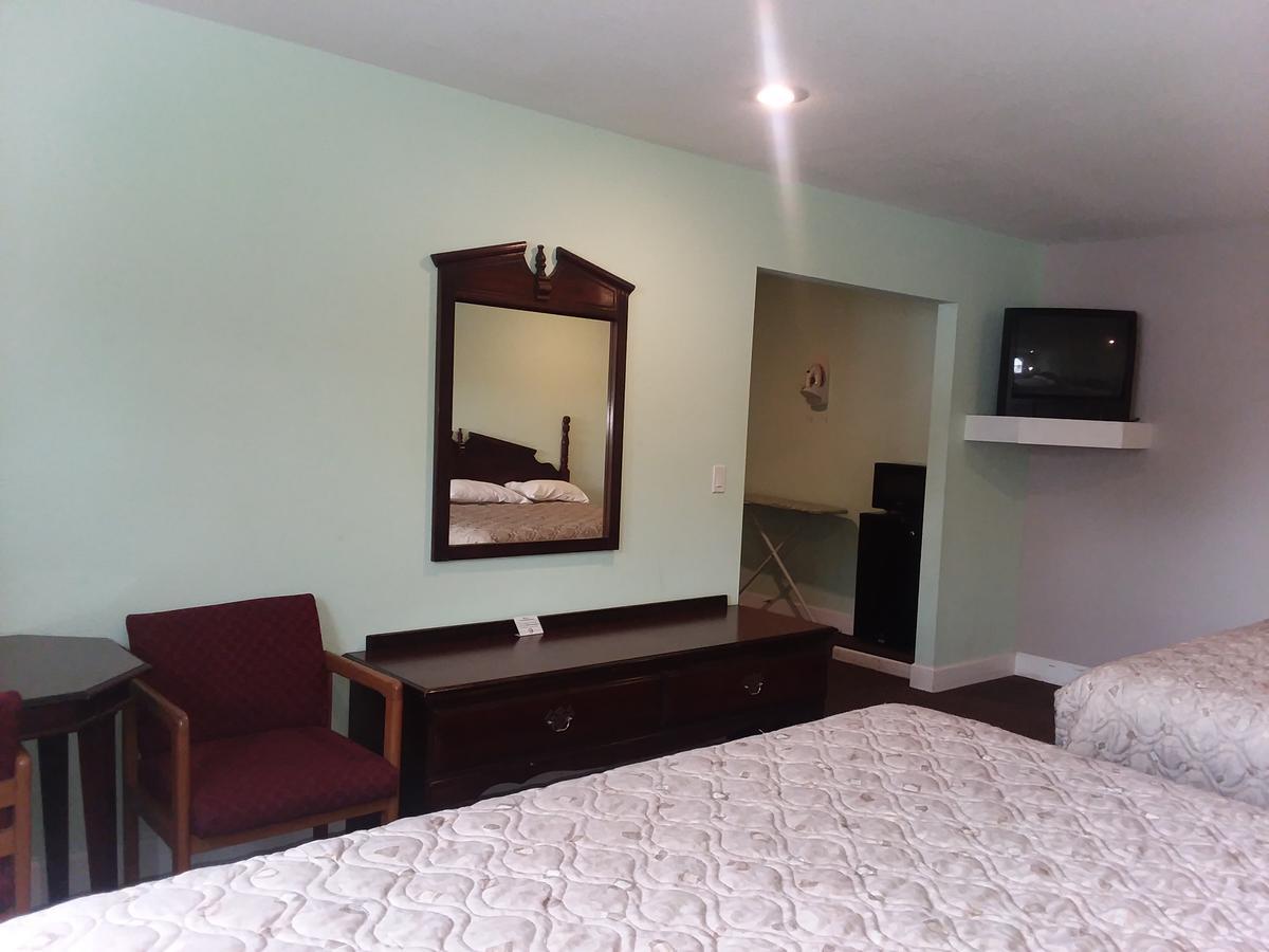Scenic River Inn Motel Wartburg Zewnętrze zdjęcie